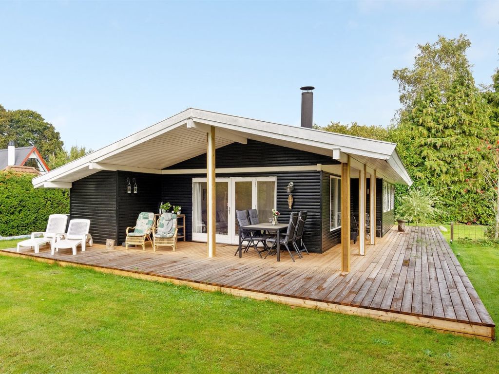 "Aksa" - 400m from the sea in Rudkøbing Regio Fyn & eilanden