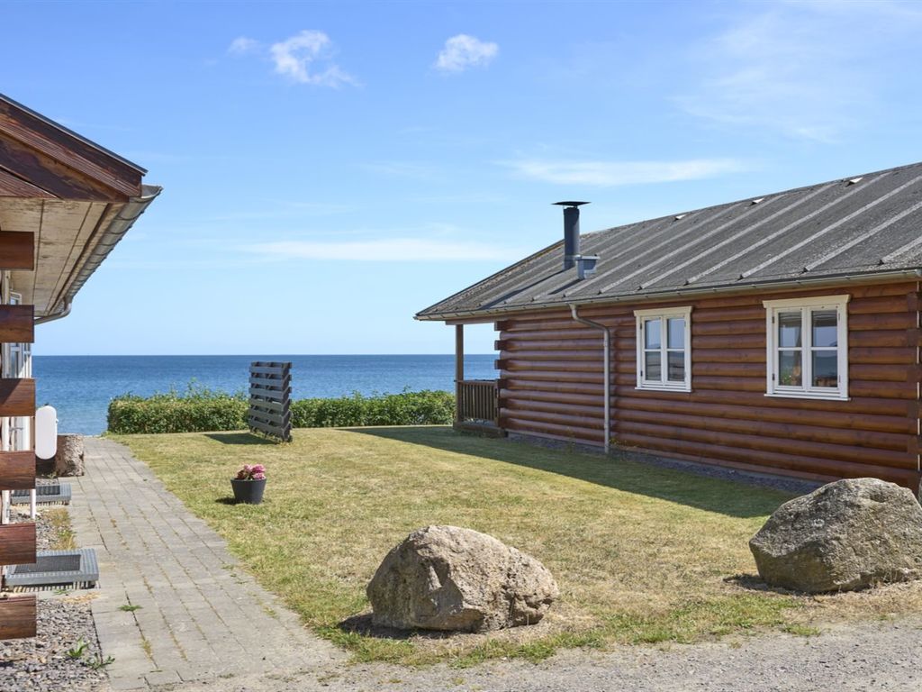"Antim" - 10m from the sea in Allinge Regio Bornholm