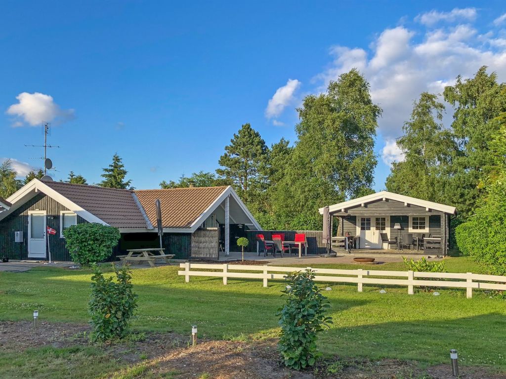 "Analine" - 1km from the sea in Væggerløse Regio Lolland, Falster & Møn