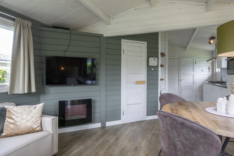 Buitenverblijf Wellness 4 in Arcen -4 personen