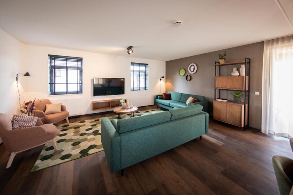 Luxe 8 in Thorn -8 personen