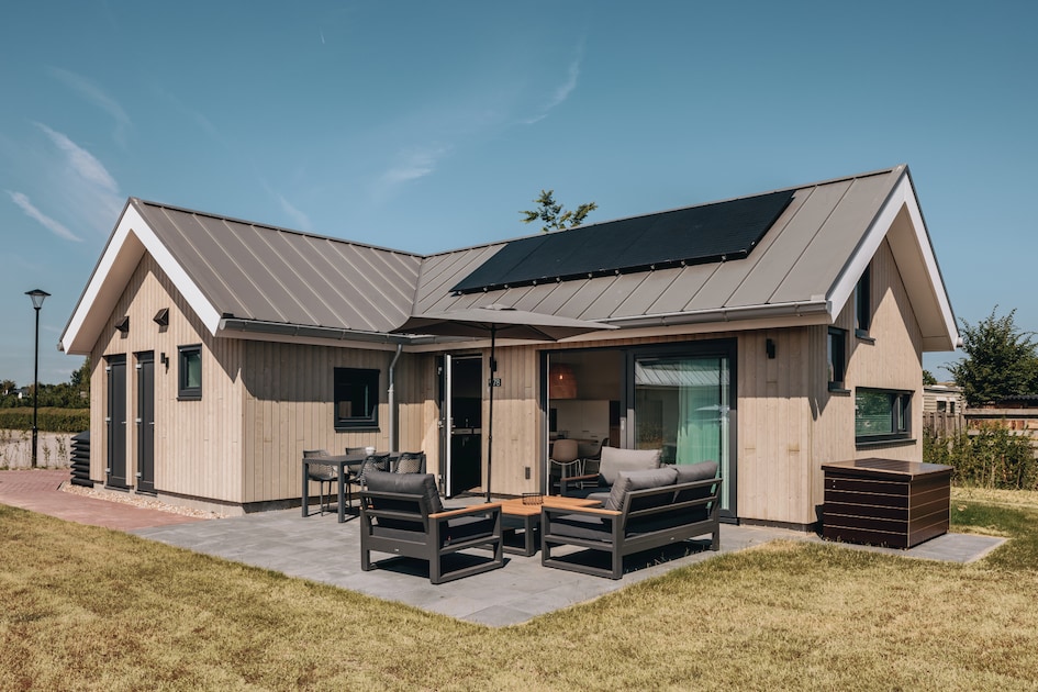 Mindervalide 4 in Nieuwvliet-Bad -4 personen