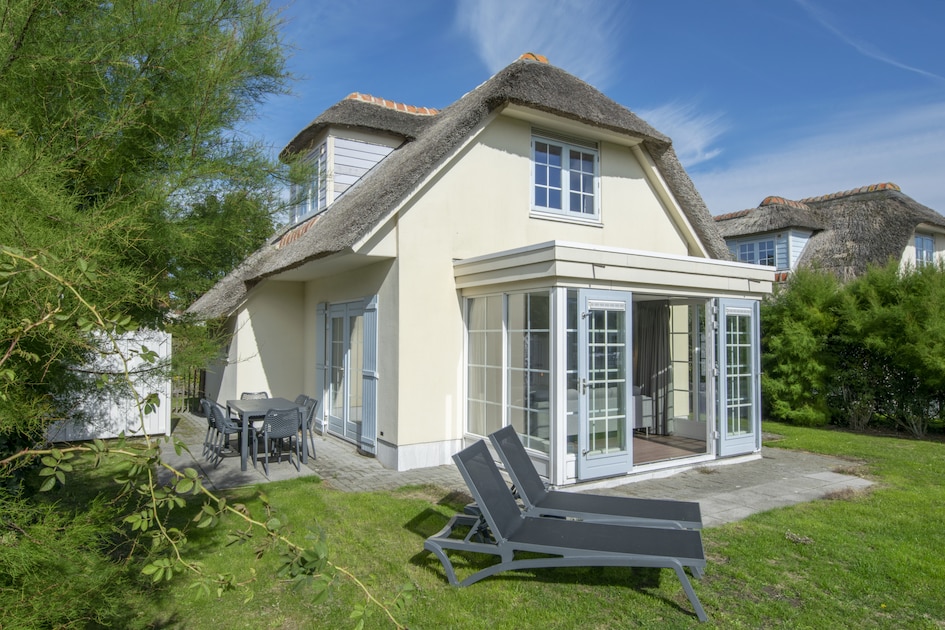 UL8 in Domburg -8 personen