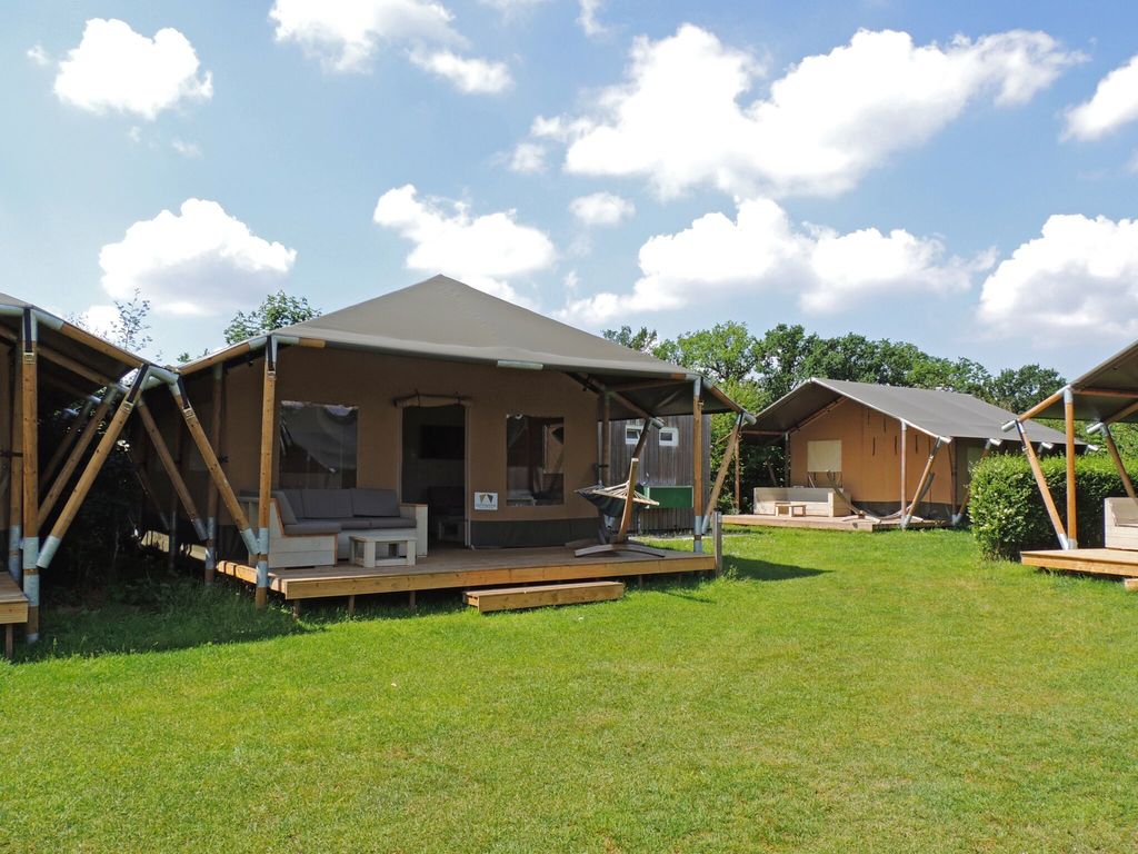 Safaritent voor 6-personen op park in Voorthuizen Veluwe in Voorthuizen - Max. 6 personen