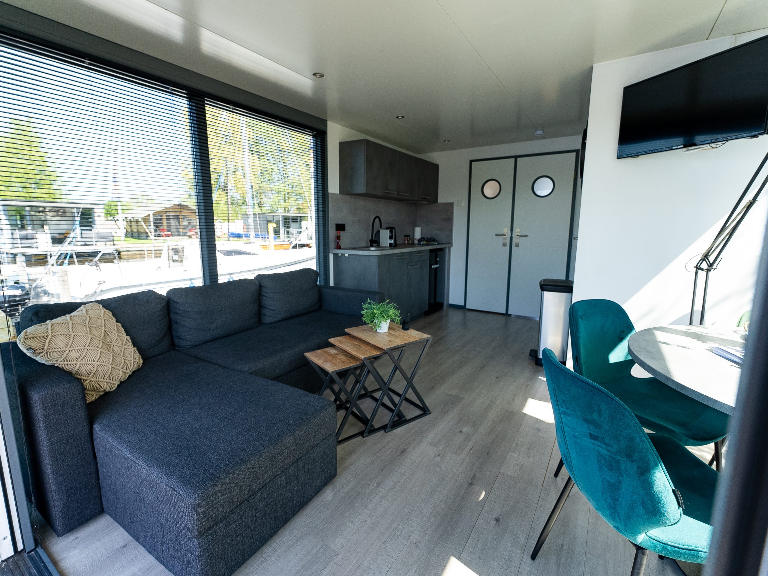 Houseboat Heeg 4 persons in Heeg -4 personen