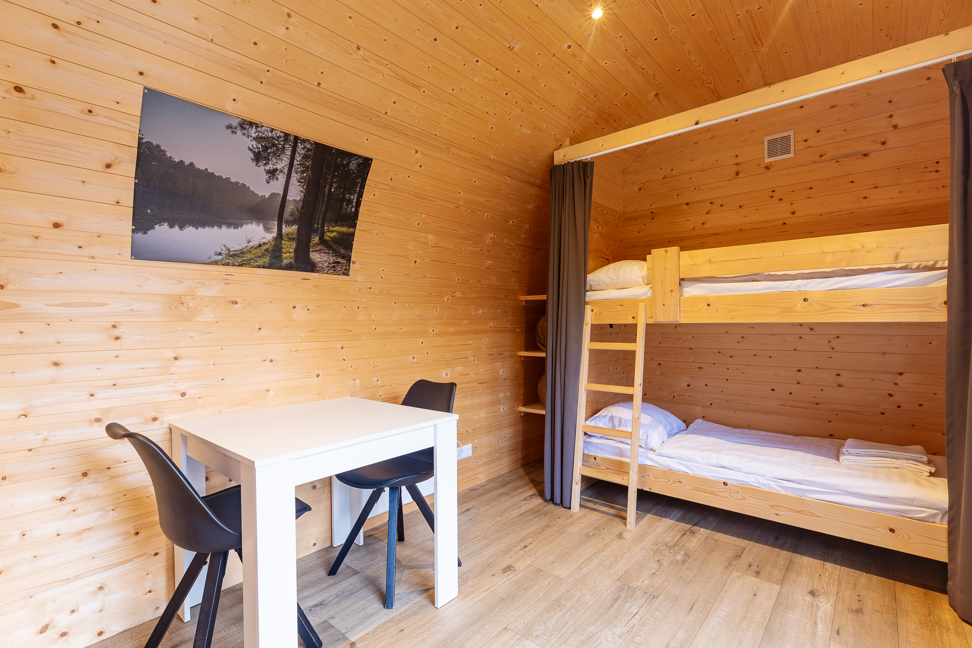 Duinhoeve Duinlodges 4pers (huisdiervriendelijk) in Burgh Haamstede -4 personen