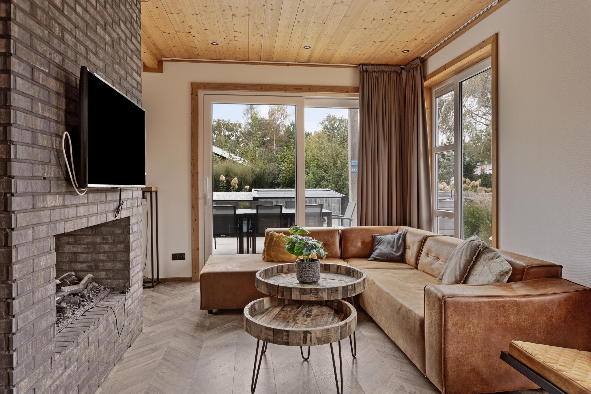 Villa 10 persons (indoor) Swimming pool and Wellness (Spa) in Lichtenvoorde -10 personen