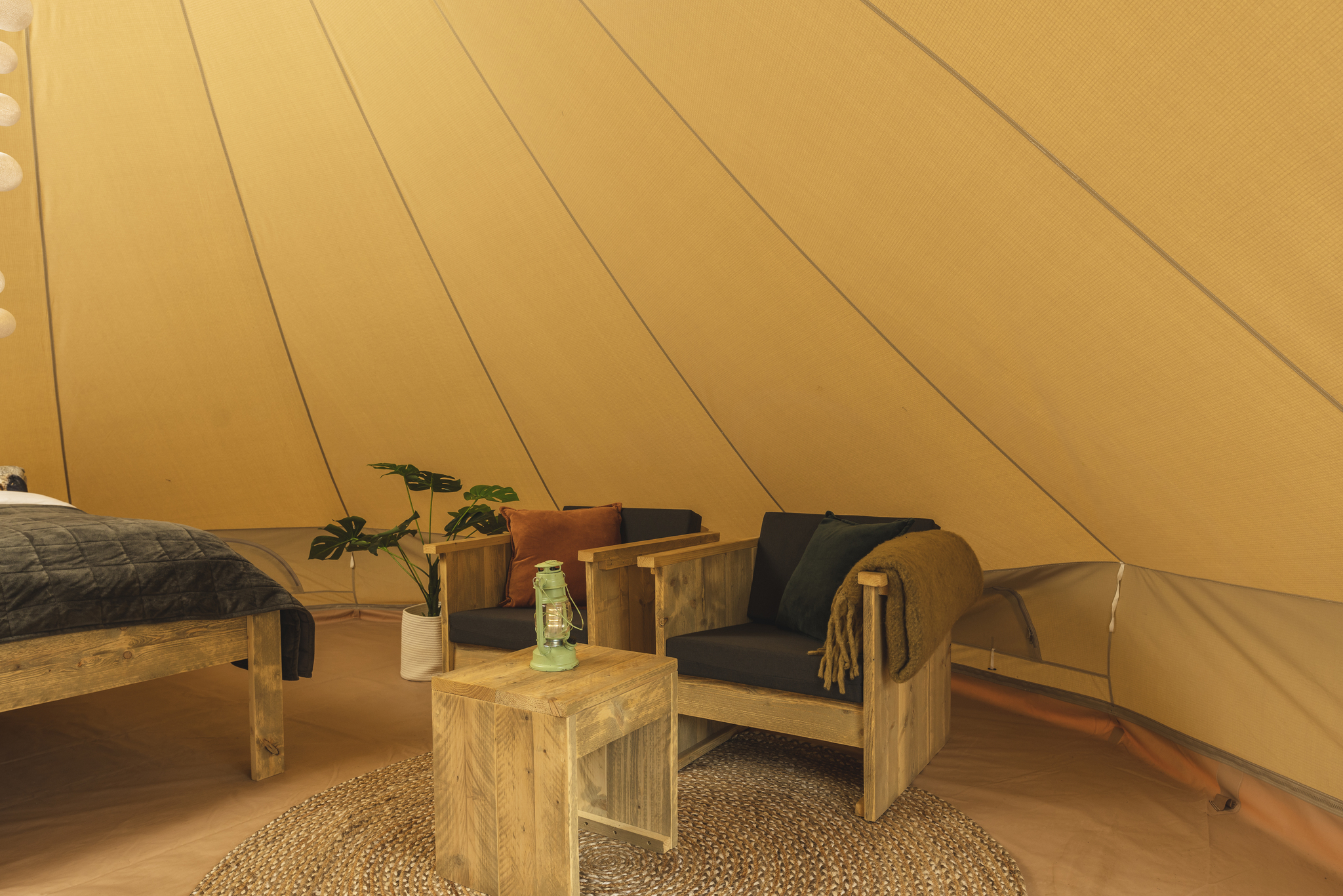 Happy harbour tent with private sanitary in Zuna -4 personen