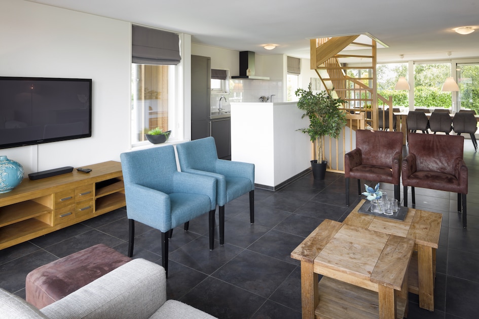 Goudplevier Bubbelbad 10+2 in Noardburgum -12 personen