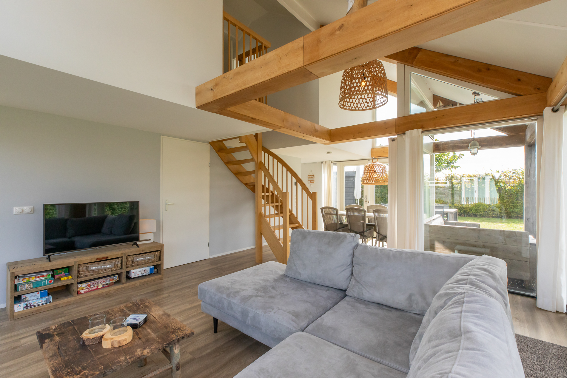 Zonnedorp Kavel 10 Renesse | Villa near the Beach & with Spacious Garden in Renesse -6 personen