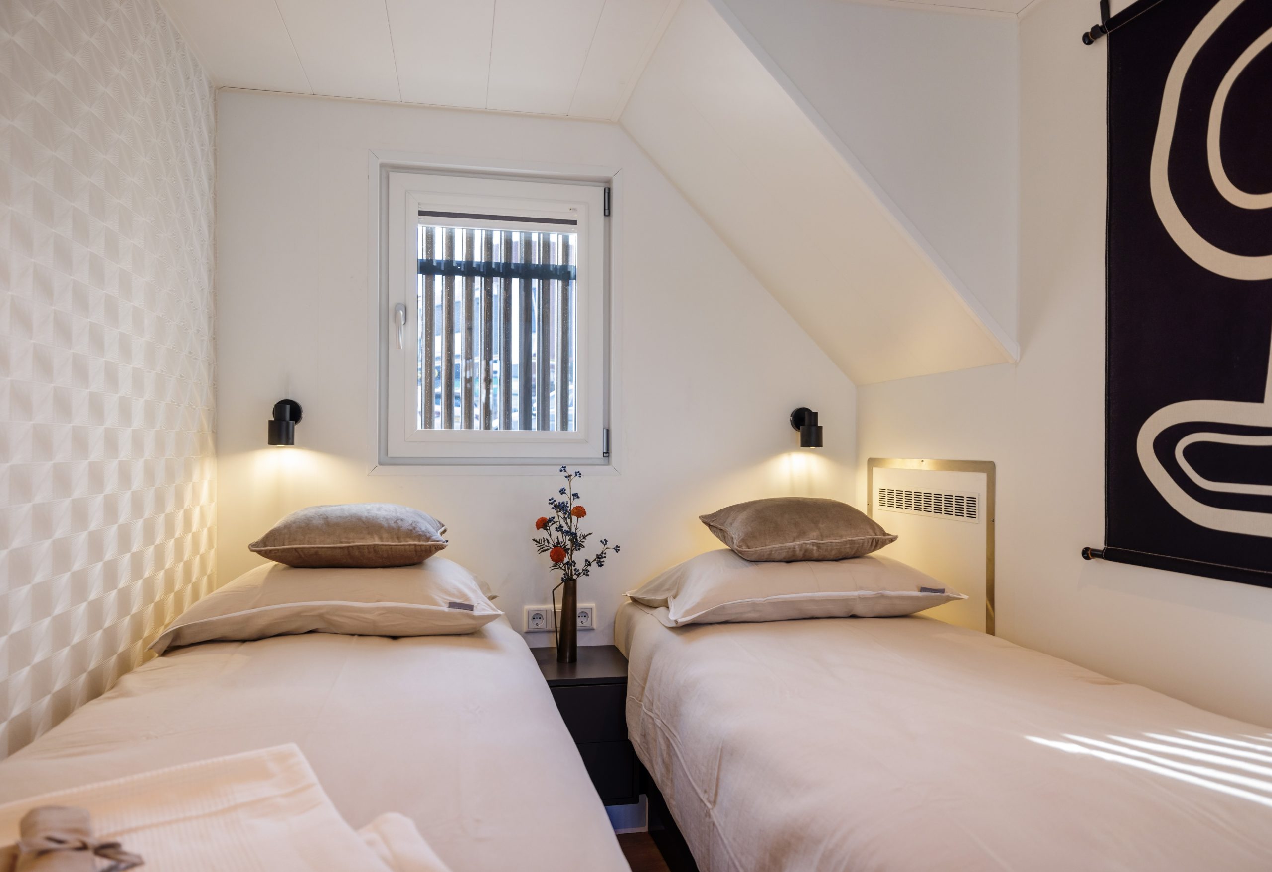 Houseboats Lemmer | Luxury stay on the water in Friesland in Lemmer -4 personen