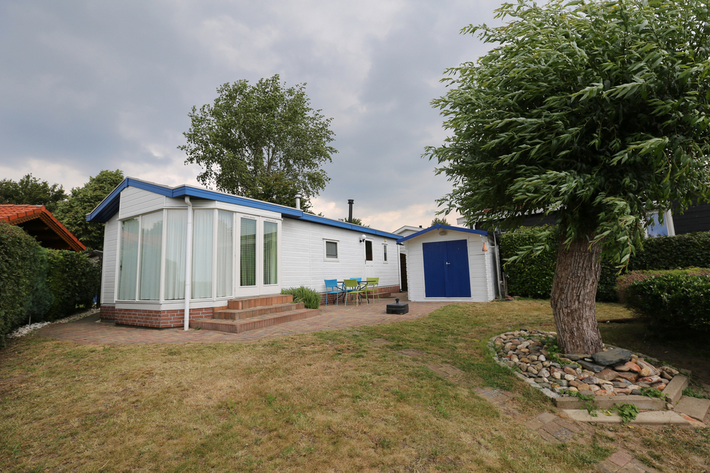 4-persoons Chalet aan het water op park Rhederlaagse Meren in Lathum - Max. 4 personen
